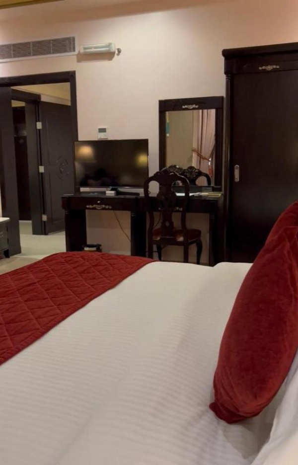 Levant Hotel image 17