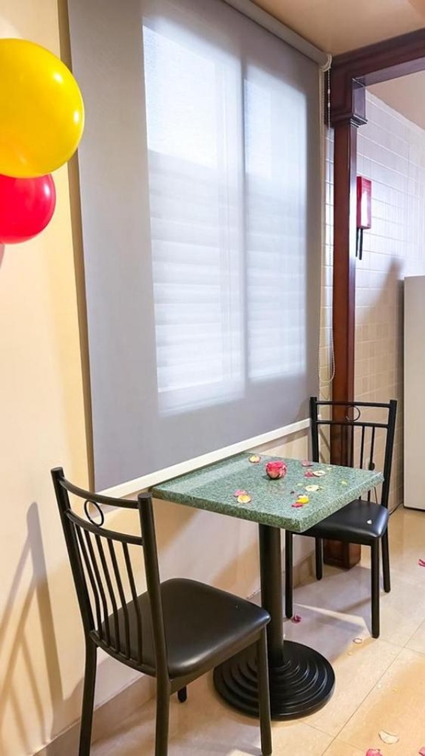 Levant Hotel image 33