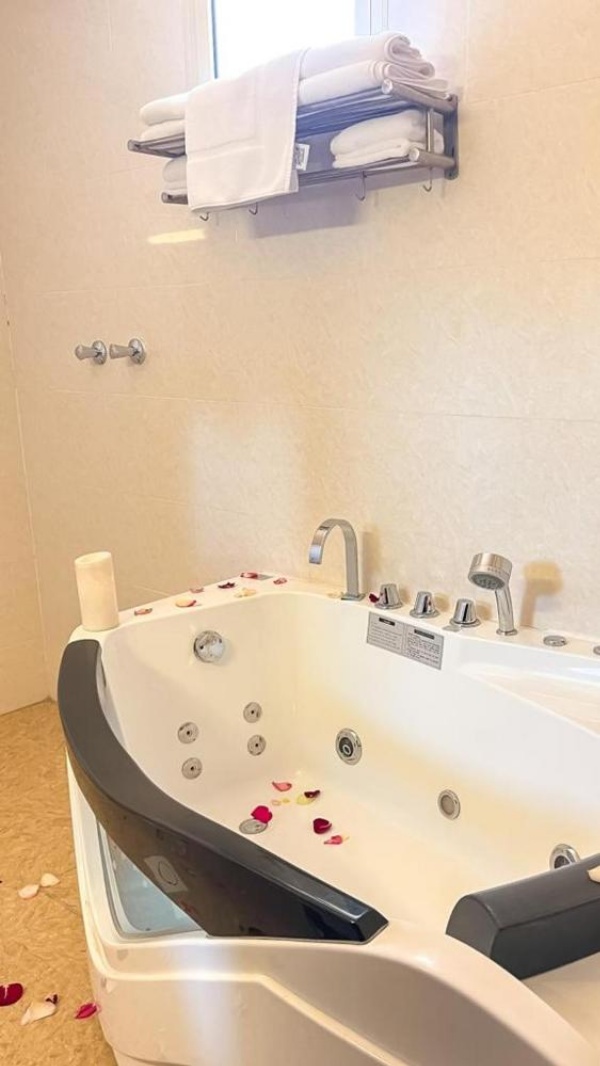 Levant Hotel image 35