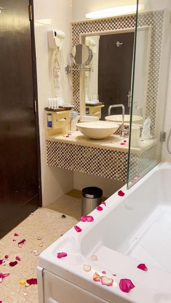 Levant Hotel image 36
