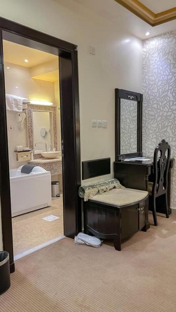 Levant Hotel image 46